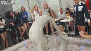 Messy Wrestling: Mud Bunnies Beast it Out In The Ring! Screencap 37 on sinx.preview.netperv.com