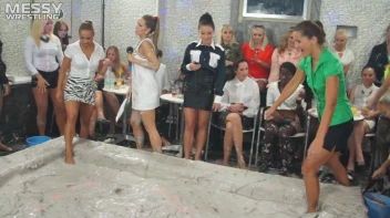 Messy Wrestling: Mud Bunnies Beast it Out In The Ring! Screencap 4 on sinx.preview.netperv.com