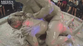 Messy Wrestling: Mud Bunnies Beast it Out In The Ring! Screencap 56 on sinx.preview.netperv.com