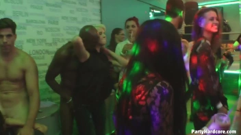 Party Hardcore Gone Crazy Vol. 31 Part 6 - Cam 3 Screencap 18 on sinx.preview.netperv.com