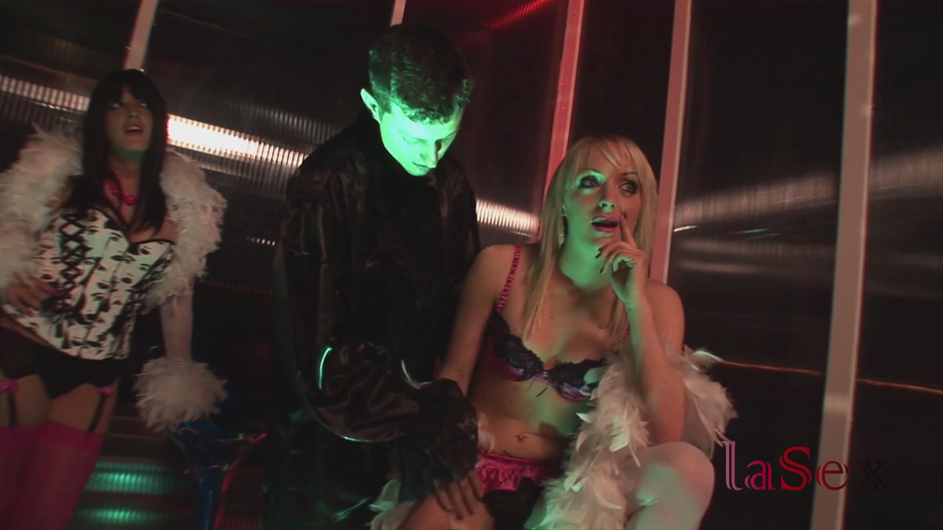 Play room on sinx.preview.netperv.com