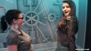 Livin' It Up Wetlook Style Screencap 1 on sinx.preview.netperv.com