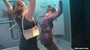 Livin' It Up Wetlook Style Screencap 34 on sinx.preview.netperv.com