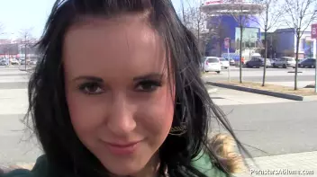 Shopping For A Blowjob Screencap 19 on sinx.preview.netperv.com