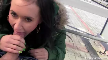 Shopping For A Blowjob Screencap 30 on sinx.preview.netperv.com