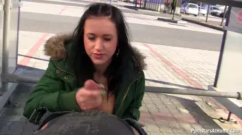 Shopping For A Blowjob Screencap 62 on sinx.preview.netperv.com