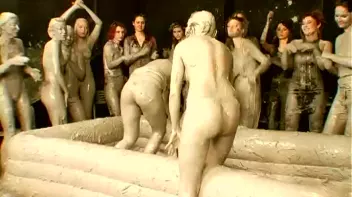 Underground Eurobabe Mud Club Screencap 21 on sinx.preview.netperv.com