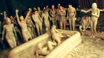 Underground Eurobabe Mud Club Screencap 22 on sinx.preview.netperv.com