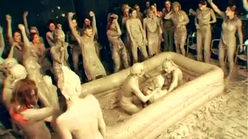Underground Eurobabe Mud Club Screencap 29 on sinx.preview.netperv.com