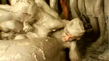 Underground Eurobabe Mud Club Screencap 41 on sinx.preview.netperv.com