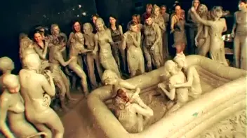 Underground Eurobabe Mud Club Screencap 44 on sinx.preview.netperv.com