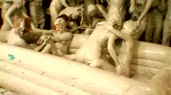 Underground Eurobabe Mud Club Screencap 45 on sinx.preview.netperv.com