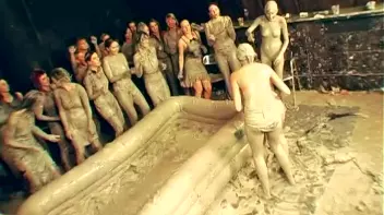 Underground Eurobabe Mud Club Screencap 5 on sinx.preview.netperv.com