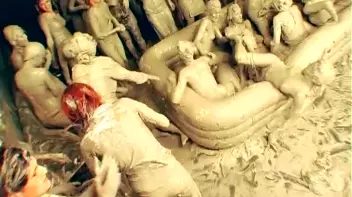 Underground Eurobabe Mud Club Screencap 55 on sinx.preview.netperv.com