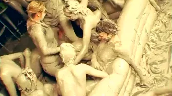 Underground Eurobabe Mud Club Screencap 57 on sinx.preview.netperv.com