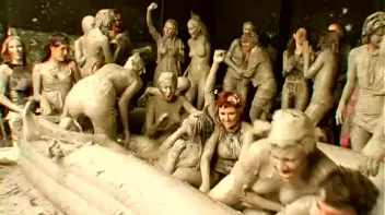 Underground Eurobabe Mud Club Screencap 61 on sinx.preview.netperv.com