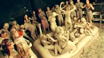 Underground Eurobabe Mud Club Screencap 65 on sinx.preview.netperv.com