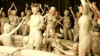 Underground Eurobabe Mud Club Screencap 74 on sinx.preview.netperv.com
