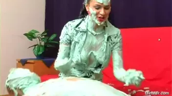 Yogurt Only Diet and Fashion Statement Screencap 14 on sinx.preview.netperv.com