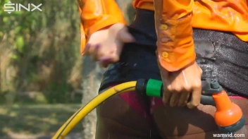 Blonde girl hoses herself off Screencap 24 on sinx.preview.netperv.com