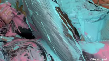 Eurobabe Painting 101 Screencap 80 on sinx.preview.netperv.com