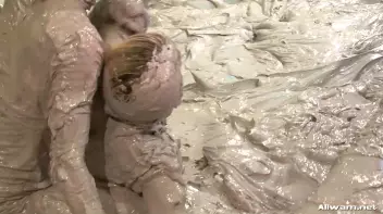 When Two Mud Battles Become One Screencap 30 on sinx.preview.netperv.com