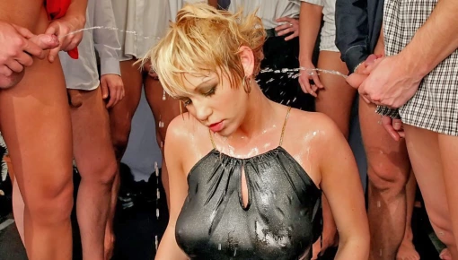 This gapped-tooth petite blond always...