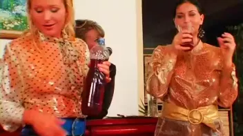 Prague Juice-Off! Screencap 44 on sinx.preview.netperv.com