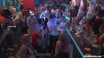 Bikini Beach Balls Part 5 - Cam 3 Screencap 67 on sinx.preview.netperv.com