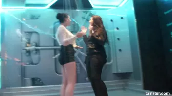 Sexy Wet Booty shaking Screencap 19 on sinx.preview.netperv.com