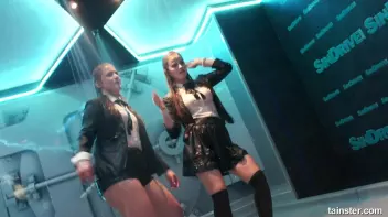 Sexy Wet Booty shaking Screencap 50 on sinx.preview.netperv.com