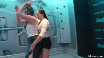 Sexy Wet Booty shaking Screencap 72 on sinx.preview.netperv.com