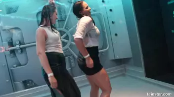 Sexy Wet Booty shaking Screencap 74 on sinx.preview.netperv.com