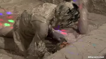 Alex Roars Her Way Through This Mud Battle! Screencap 65 on sinx.preview.netperv.com