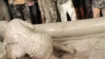 Two Dozen Babes Cheer On The Mud Fight Screencap 11 on sinx.preview.netperv.com