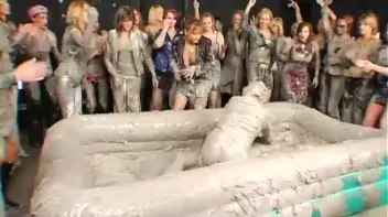 Two Dozen Babes Cheer On The Mud Fight Screencap 32 on sinx.preview.netperv.com