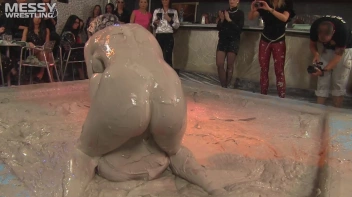 Muddy Wrestling: Sexy Nurse vs. Beauty In Black Screencap 67 on sinx.preview.netperv.com