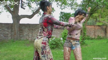 Tickling Turns Into Full Blown Food Fight! Screencap 74 on sinx.preview.netperv.com