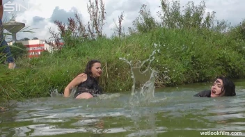 Cute Bitches Brawl In The Water - Cam 1 Screencap 44 on sinx.preview.netperv.com