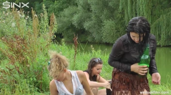 Cute Bitches Brawl In The Water - Cam 1 Screencap 71 on sinx.preview.netperv.com