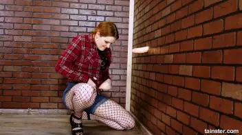 She sniffed, she found, she came Screencap 9 on sinx.preview.netperv.com