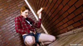 She sniffed, she found, she came Screencap 20 on sinx.preview.netperv.com