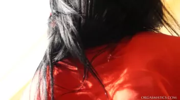 There's A Buzz In The Air Screencap 88 on sinx.preview.netperv.com