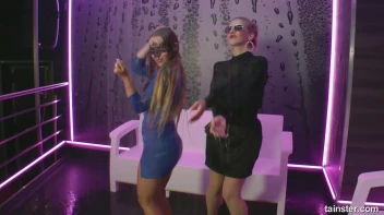 Shower Sluts Wet And Sexy Showdown Screencap 1 on sinx.preview.netperv.com