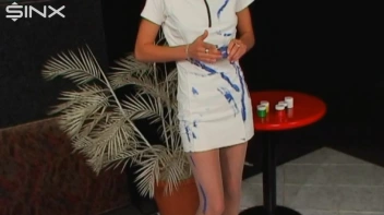 Wet And Messy Paint Play With Sexy Blonde Screencap 5 on sinx.preview.netperv.com