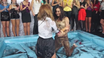 Oily Wrestling: Bella Baby vs. Ashley Woods Screencap 20 on sinx.preview.netperv.com