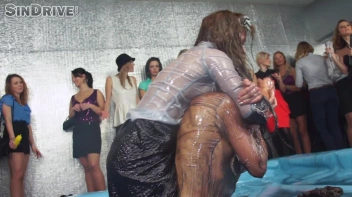 Oily Wrestling: Bella Baby vs. Ashley Woods Screencap 56 on sinx.preview.netperv.com