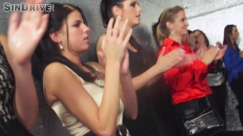 Oily Wrestling: Bella Baby vs. Ashley Woods Screencap 67 on sinx.preview.netperv.com