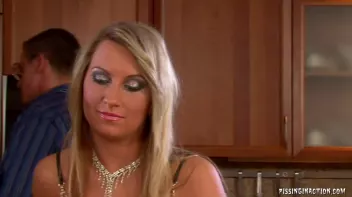 Lesbo Piss Break Screencap 4 on sinx.preview.netperv.com