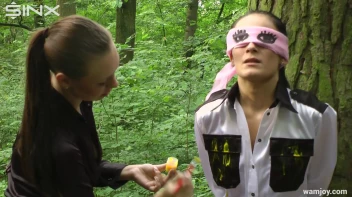 Paint Covered Lexi Dona Orgasms In The Woods - Cam 1 Screencap 26 on sinx.preview.netperv.com